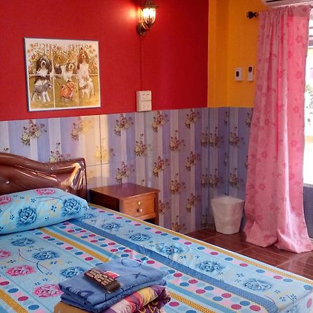 Rueangsrisiri Guesthouse 2 수코타이 객실 사진
