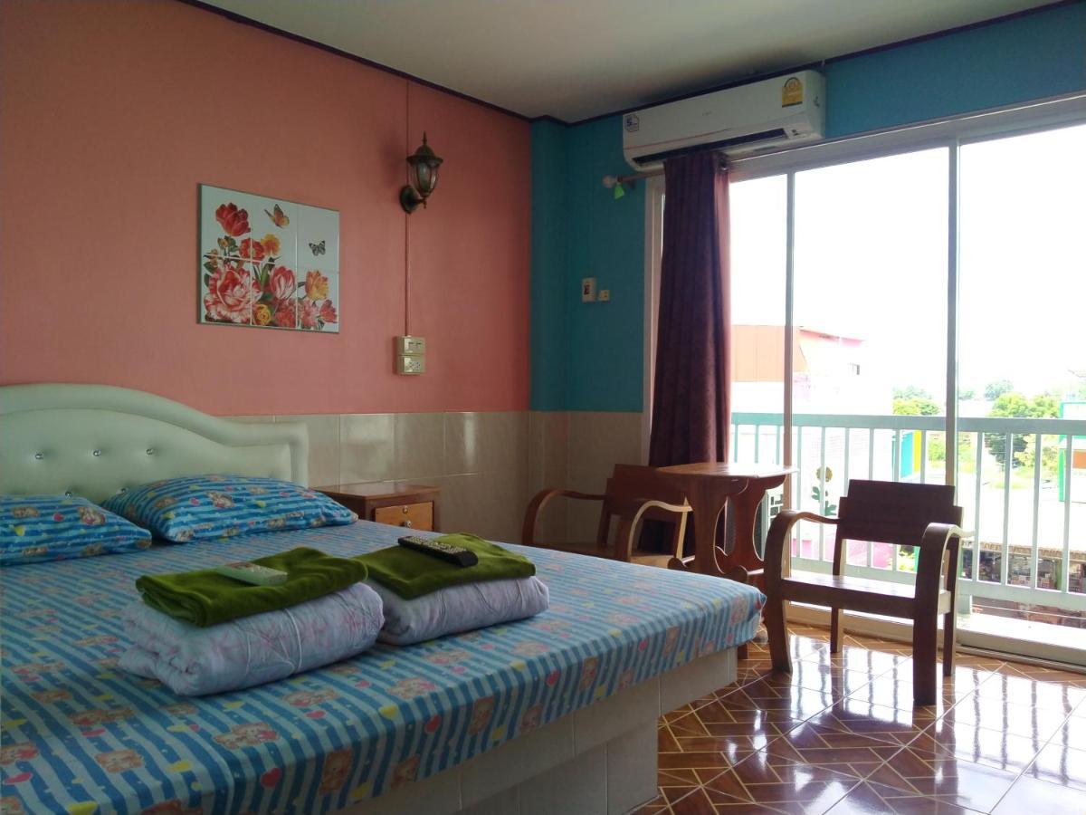 Rueangsrisiri Guesthouse 2 수코타이 외부 사진