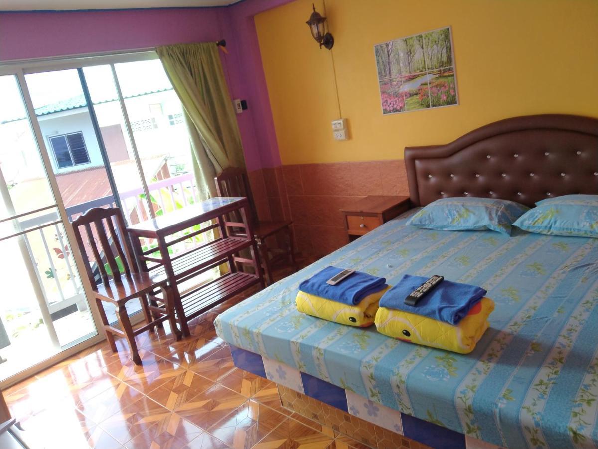 Rueangsrisiri Guesthouse 2 수코타이 외부 사진