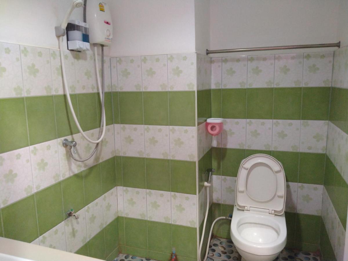 Rueangsrisiri Guesthouse 2 수코타이 외부 사진
