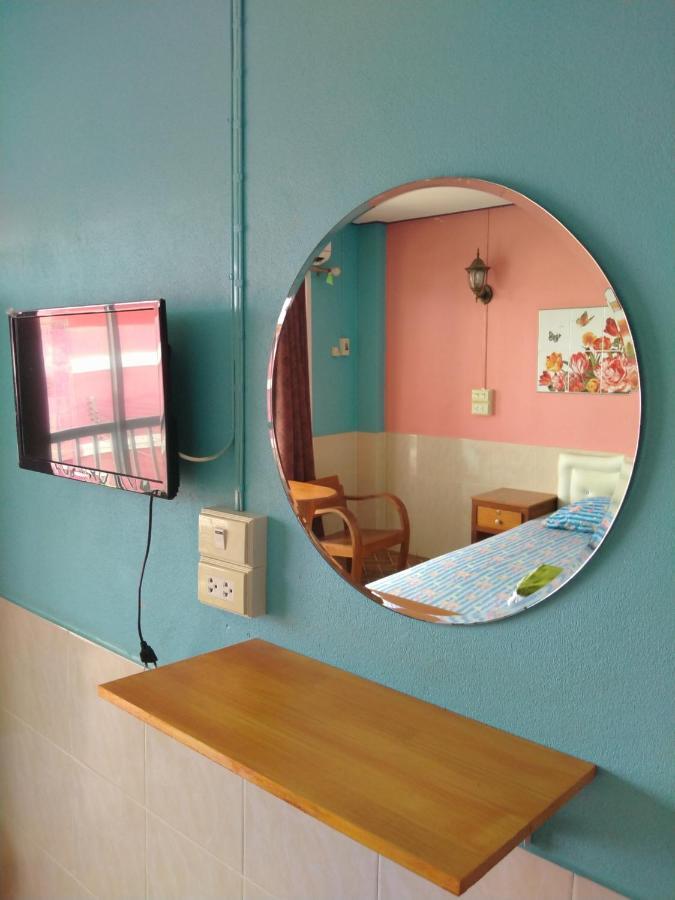 Rueangsrisiri Guesthouse 2 수코타이 외부 사진