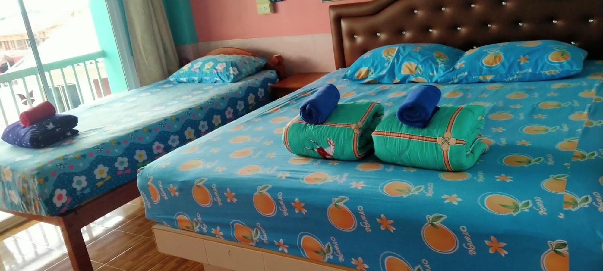 Rueangsrisiri Guesthouse 2 수코타이 외부 사진