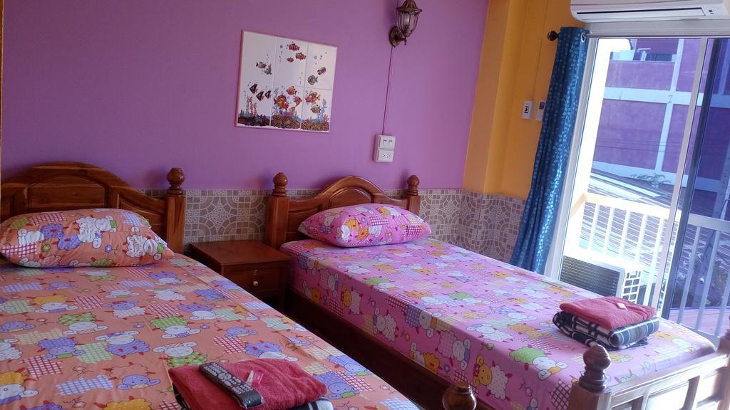 Rueangsrisiri Guesthouse 2 수코타이 외부 사진