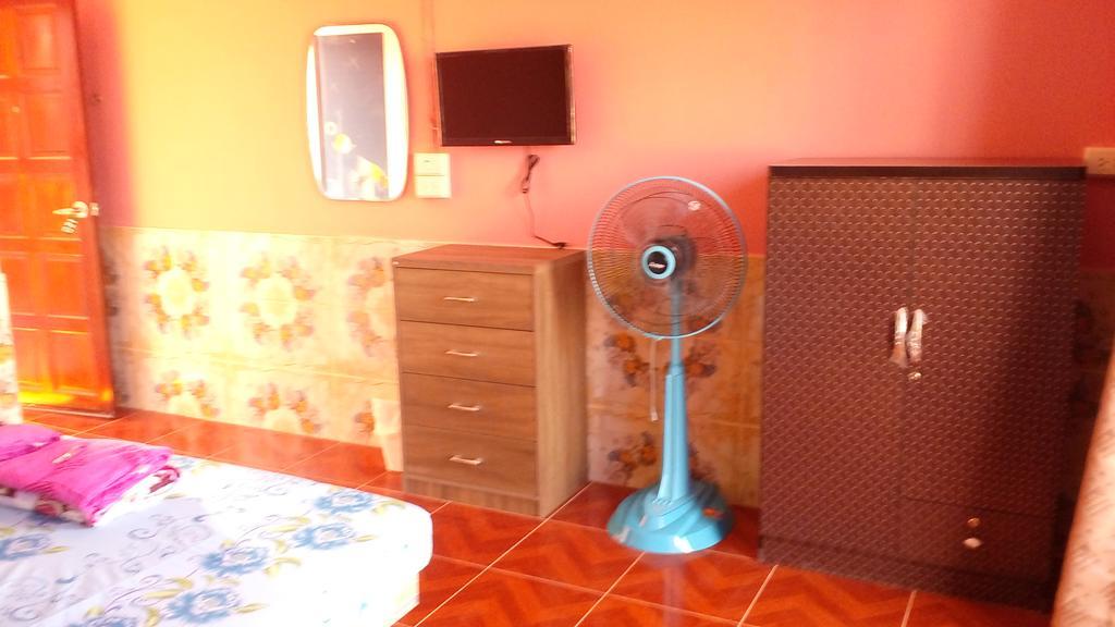 Rueangsrisiri Guesthouse 2 수코타이 외부 사진