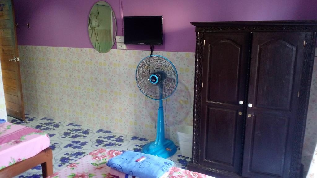 Rueangsrisiri Guesthouse 2 수코타이 외부 사진