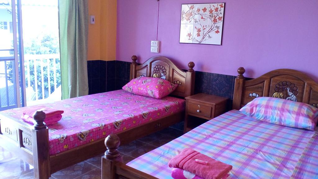 Rueangsrisiri Guesthouse 2 수코타이 외부 사진