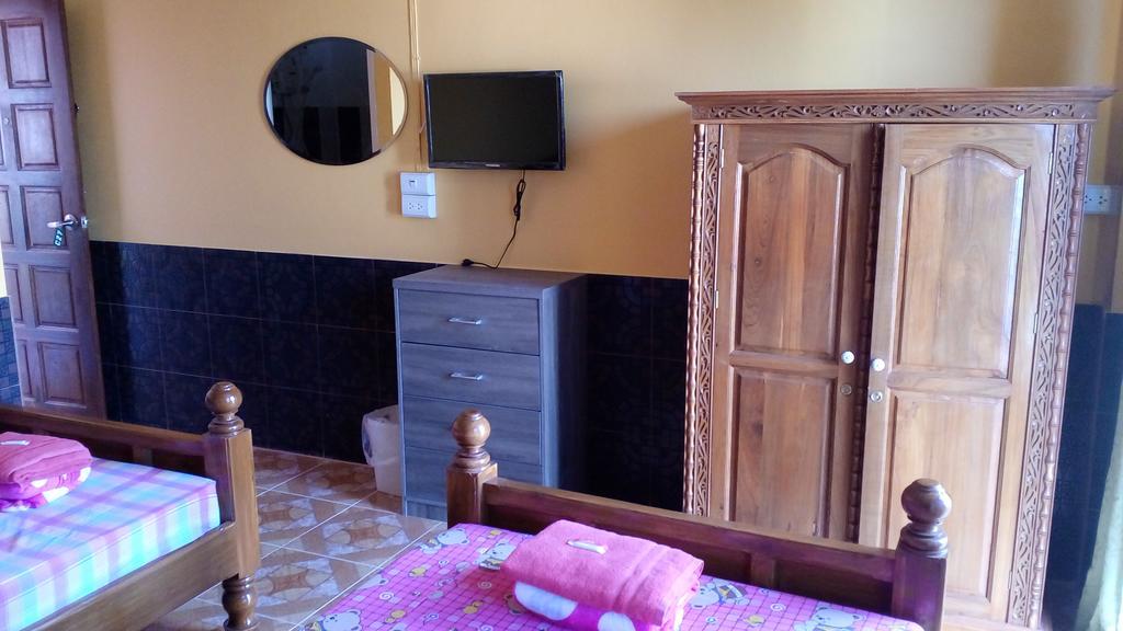 Rueangsrisiri Guesthouse 2 수코타이 외부 사진