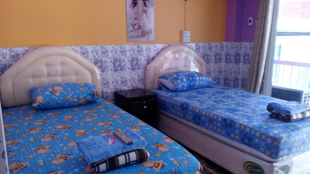 Rueangsrisiri Guesthouse 2 수코타이 외부 사진